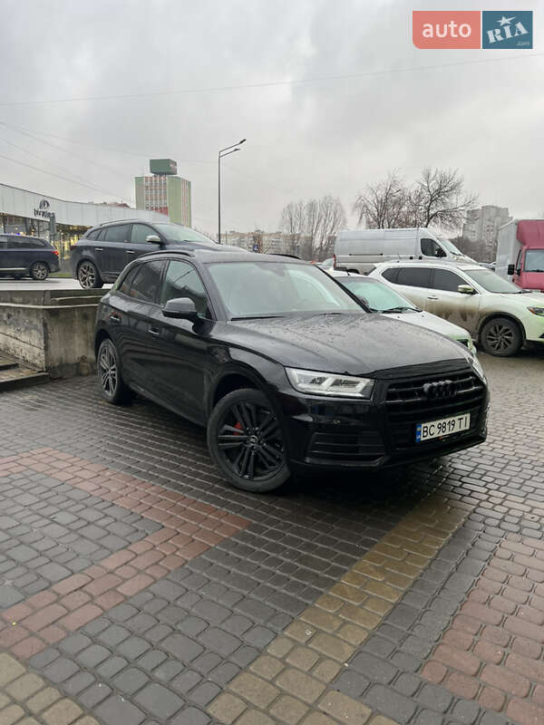 Позашляховик / Кросовер Audi Q5 2017 в Львові