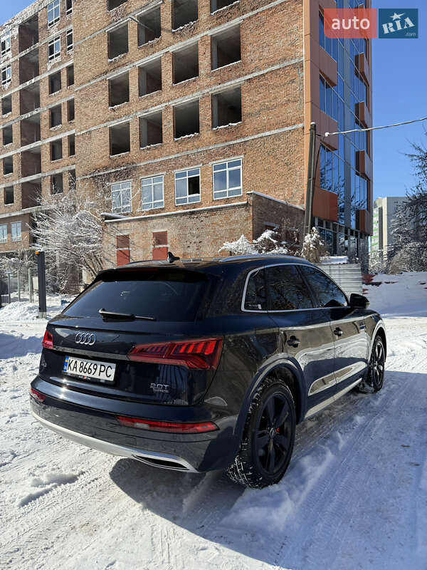 Внедорожник / Кроссовер Audi Q5 2018 в Полтаве