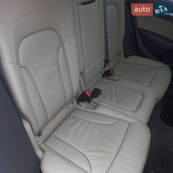 Внедорожник / Кроссовер Audi Q5 2015 в Шумске