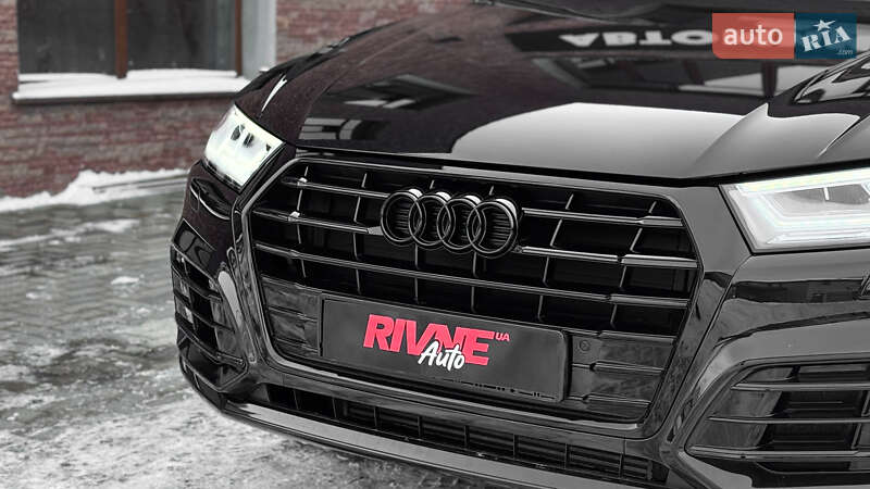 Позашляховик / Кросовер Audi Q5 2018 в Рівному