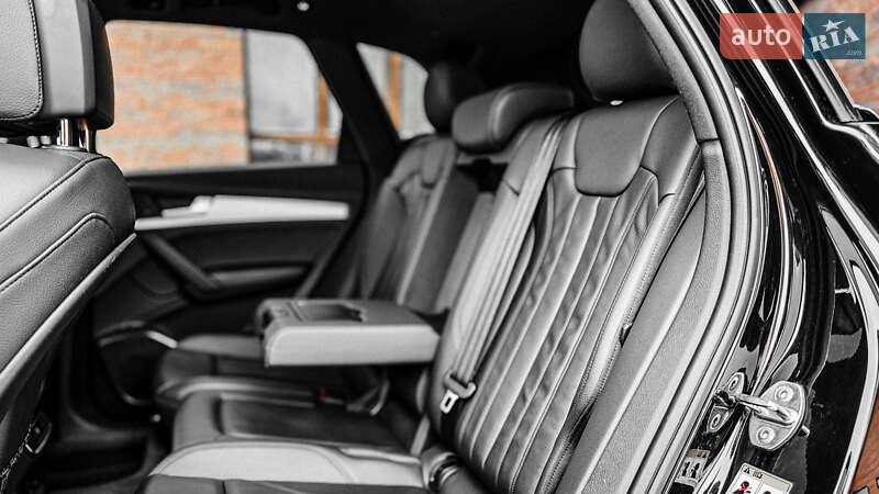 Позашляховик / Кросовер Audi Q5 2018 в Рівному