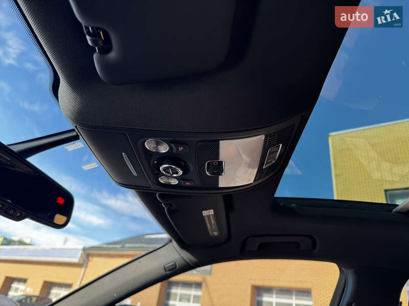 Позашляховик / Кросовер Audi Q5 2015 в Луцьку