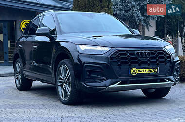 Позашляховик / Кросовер Audi Q5 2022 в Львові