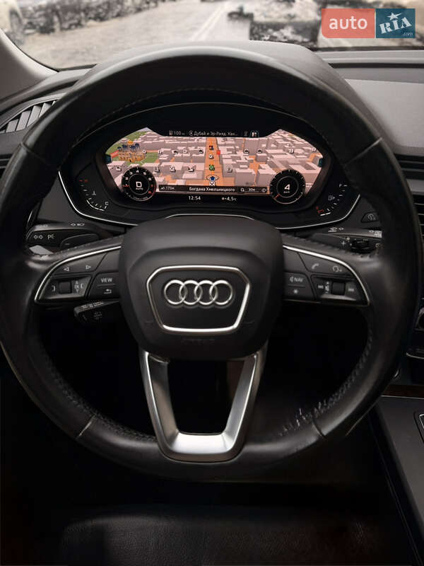 Позашляховик / Кросовер Audi Q5 2017 в Києві