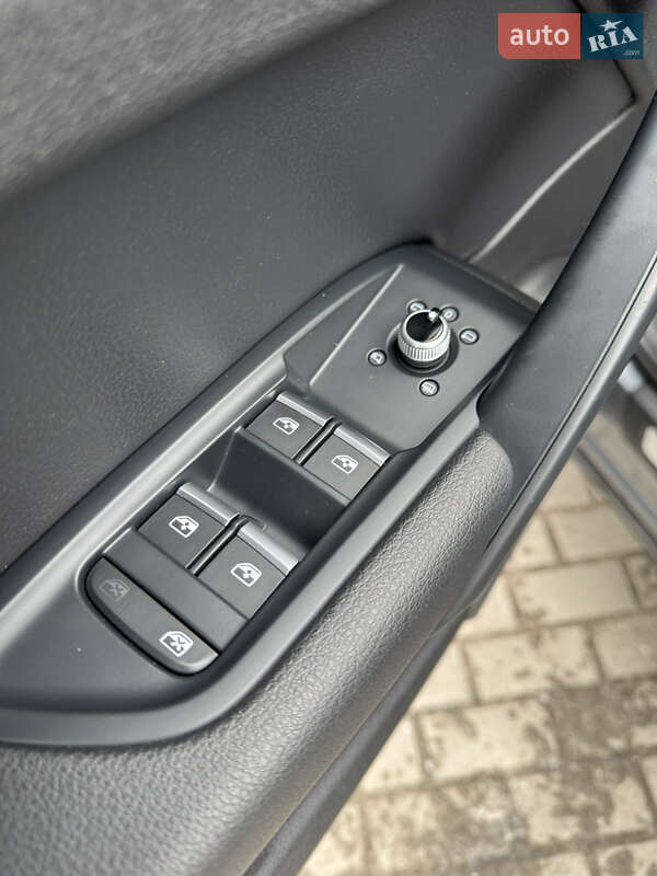 Внедорожник / Кроссовер Audi Q5 2018 в Владимире фото 47 Внедорожник / Кроссовер Audi Q5 2018 в Владимире