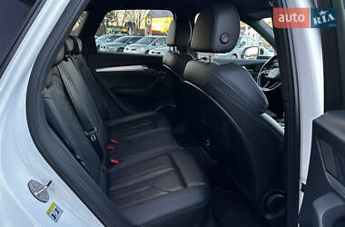 Позашляховик / Кросовер Audi Q5 2017 в Львові