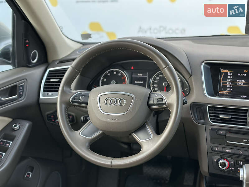 Позашляховик / Кросовер Audi Q5 2015 в Луцьку