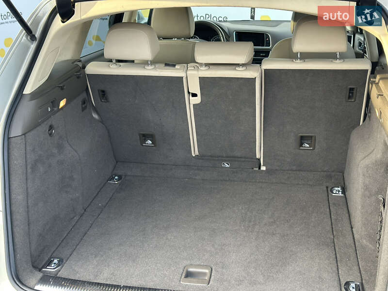 Позашляховик / Кросовер Audi Q5 2015 в Луцьку