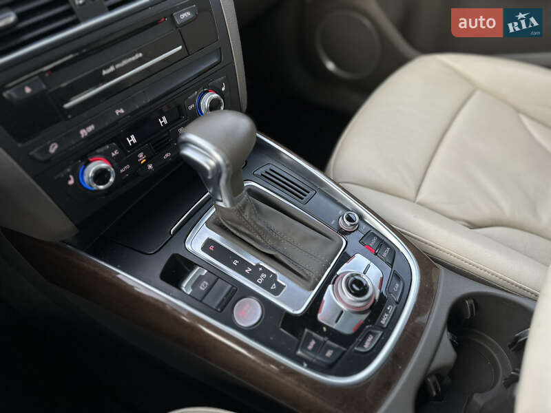 Позашляховик / Кросовер Audi Q5 2015 в Луцьку