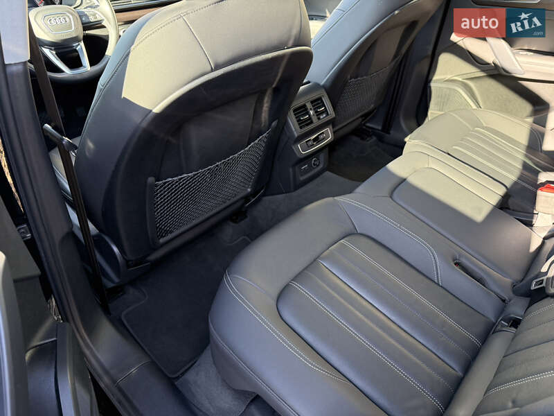 Внедорожник / Кроссовер Audi Q5 2020 в Стрые