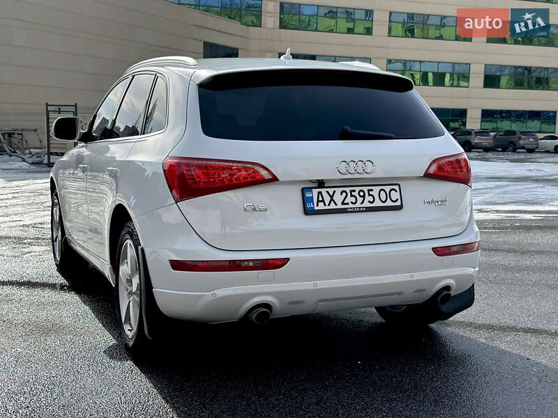 Внедорожник / Кроссовер Audi Q5 2011 в Харькове
