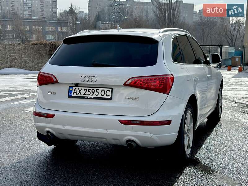 Внедорожник / Кроссовер Audi Q5 2011 в Харькове
