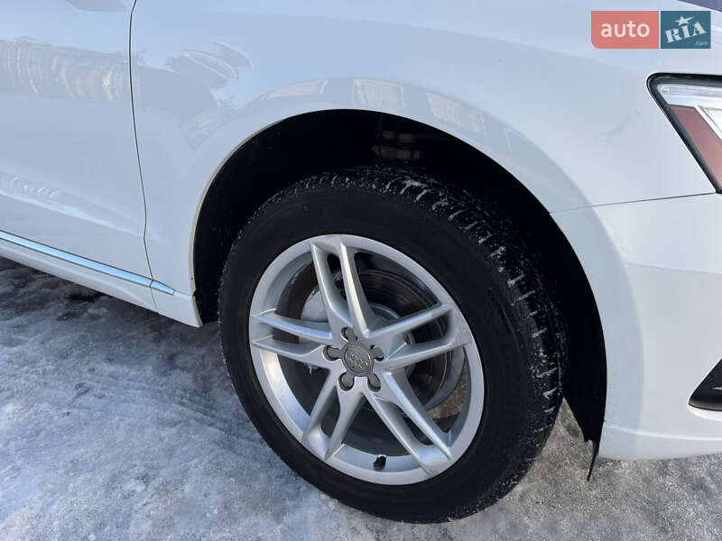 Внедорожник / Кроссовер Audi Q5 2016 в Умани