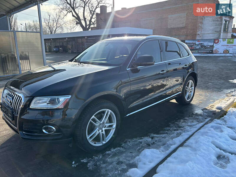 Позашляховик / Кросовер Audi Q5 2015 в Лубнах