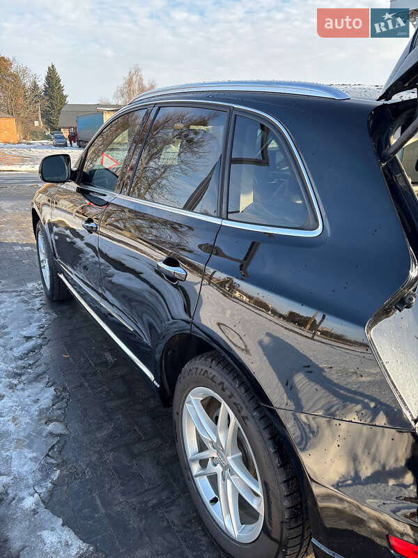 Позашляховик / Кросовер Audi Q5 2015 в Лубнах