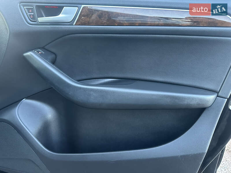 Внедорожник / Кроссовер Audi Q5 2015 в Дрогобыче