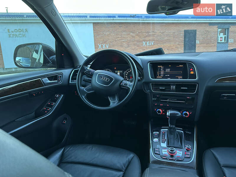Внедорожник / Кроссовер Audi Q5 2015 в Дрогобыче