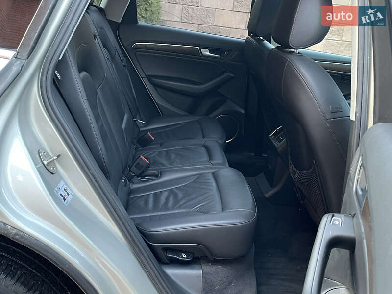 Позашляховик / Кросовер Audi Q5 2014 в Луцьку фото 33 Позашляховик / Кросовер Audi Q5 2014 в Луцьку