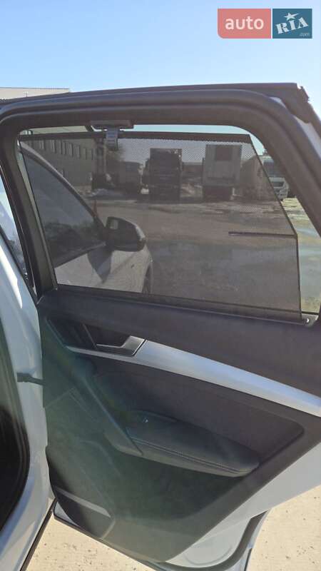 Позашляховик / Кросовер Audi Q5 2021 в Києві