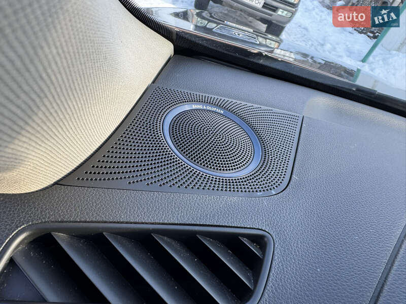 Внедорожник / Кроссовер Audi Q5 2011 в Нижней Апше