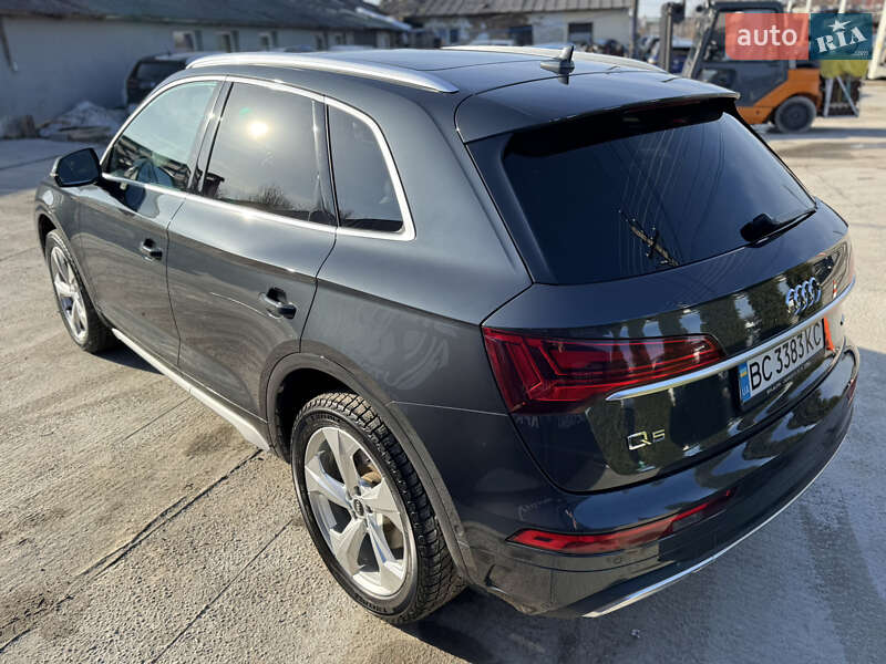 Позашляховик / Кросовер Audi Q5 2020 в Львові