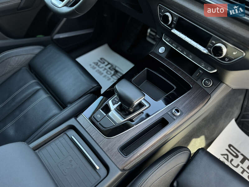 Позашляховик / Кросовер Audi Q5 2020 в Львові