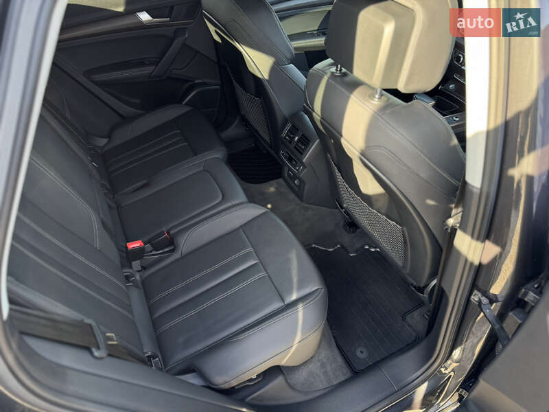 Позашляховик / Кросовер Audi Q5 2020 в Львові