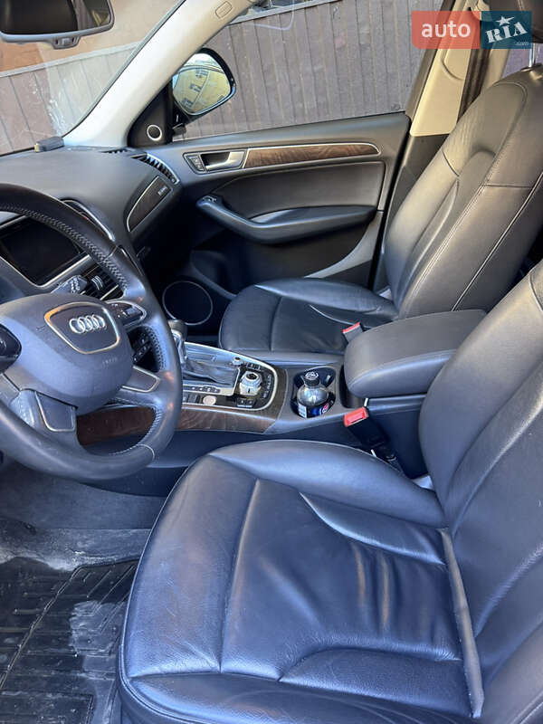 Позашляховик / Кросовер Audi Q5 2015 в Києві фото 45 Позашляховик / Кросовер Audi Q5 2015 в Києві