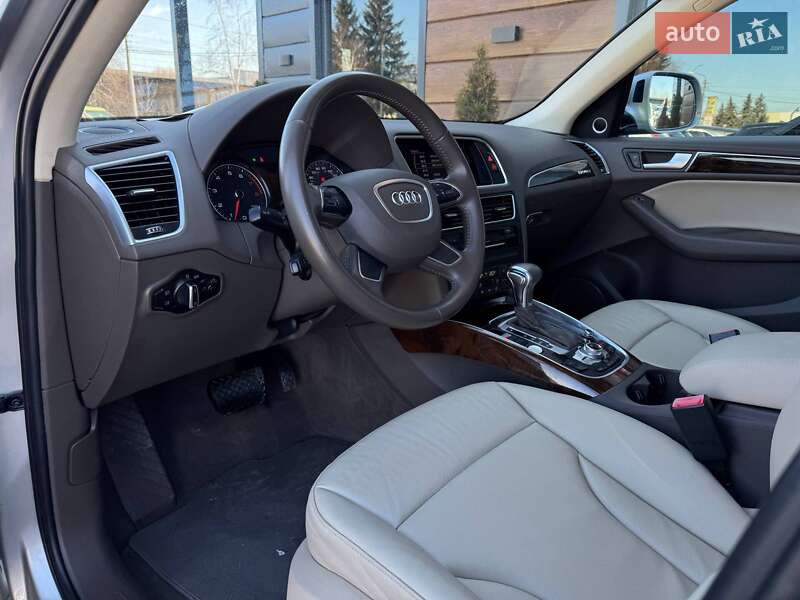 Внедорожник / Кроссовер Audi Q5 2015 в Ровно