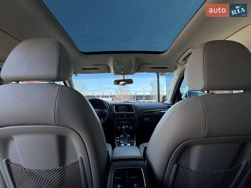Внедорожник / Кроссовер Audi Q5 2015 в Ровно