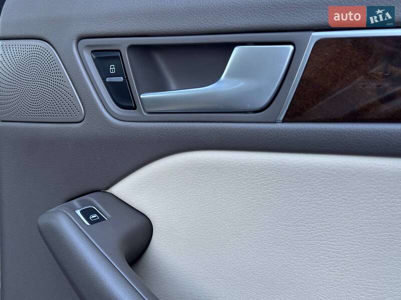 Внедорожник / Кроссовер Audi Q5 2015 в Ровно