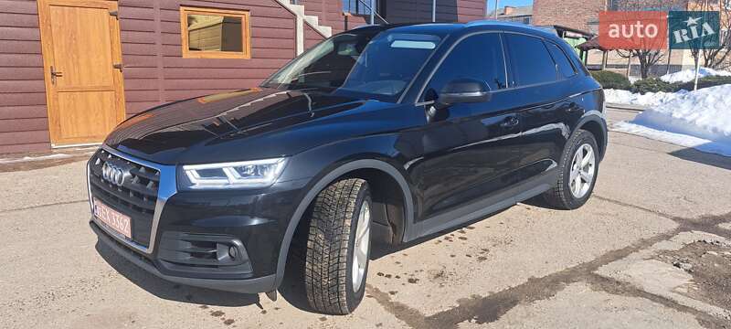 Позашляховик / Кросовер Audi Q5 2020 в Полтаві