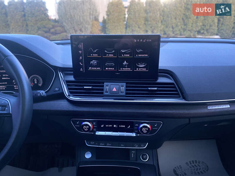 Внедорожник / Кроссовер Audi Q5 2021 в Луцке