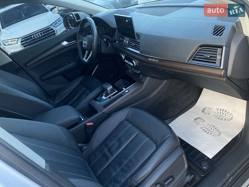 Внедорожник / Кроссовер Audi Q5 2021 в Луцке