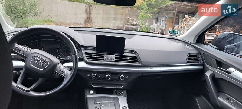 Позашляховик / Кросовер Audi Q5 2020 в Полтаві