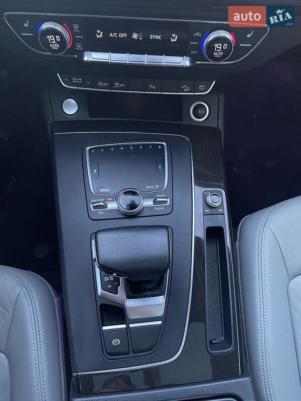 Позашляховик / Кросовер Audi Q5 2017 в Львові фото 24 Позашляховик / Кросовер Audi Q5 2017 в Львові