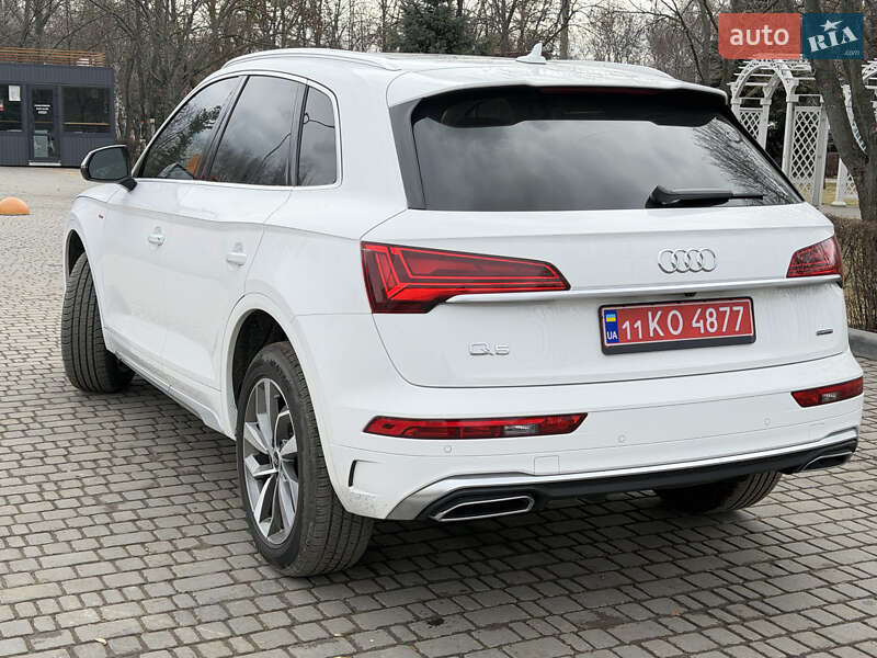 Позашляховик / Кросовер Audi Q5 2023 в Кам'янському