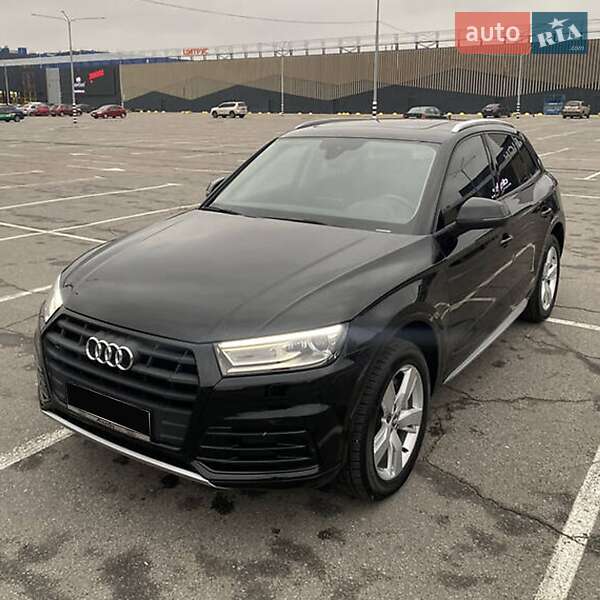 Позашляховик / Кросовер Audi Q5 2017 в Києві