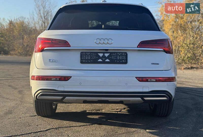 Позашляховик / Кросовер Audi Q5 2021 в Києві фото 4 Позашляховик / Кросовер Audi Q5 2021 в Києві