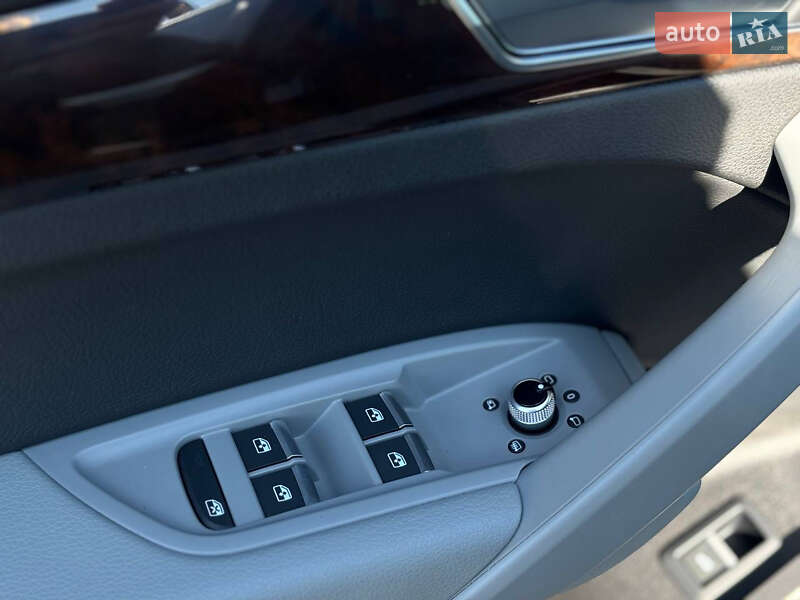 Позашляховик / Кросовер Audi Q5 2018 в Львові