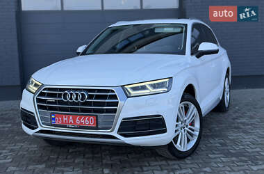 Позашляховик / Кросовер Audi Q5 2018 в Луцьку