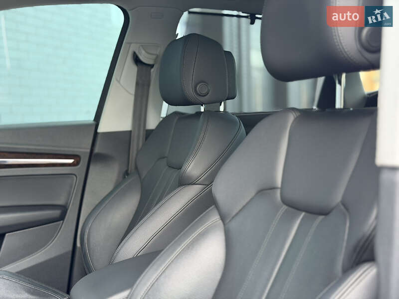 Позашляховик / Кросовер Audi Q5 2018 в Луцьку фото 26 Позашляховик / Кросовер Audi Q5 2018 в Луцьку
