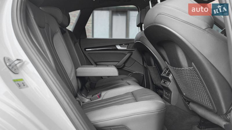 Позашляховик / Кросовер Audi Q5 2022 в Рівному