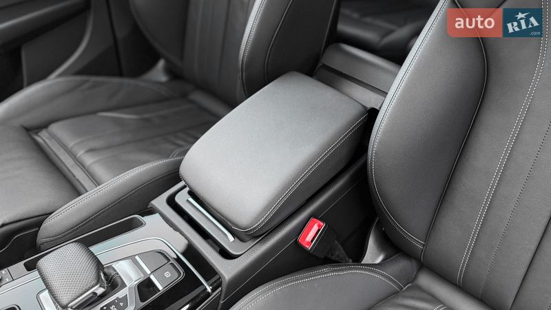 Позашляховик / Кросовер Audi Q5 2022 в Рівному