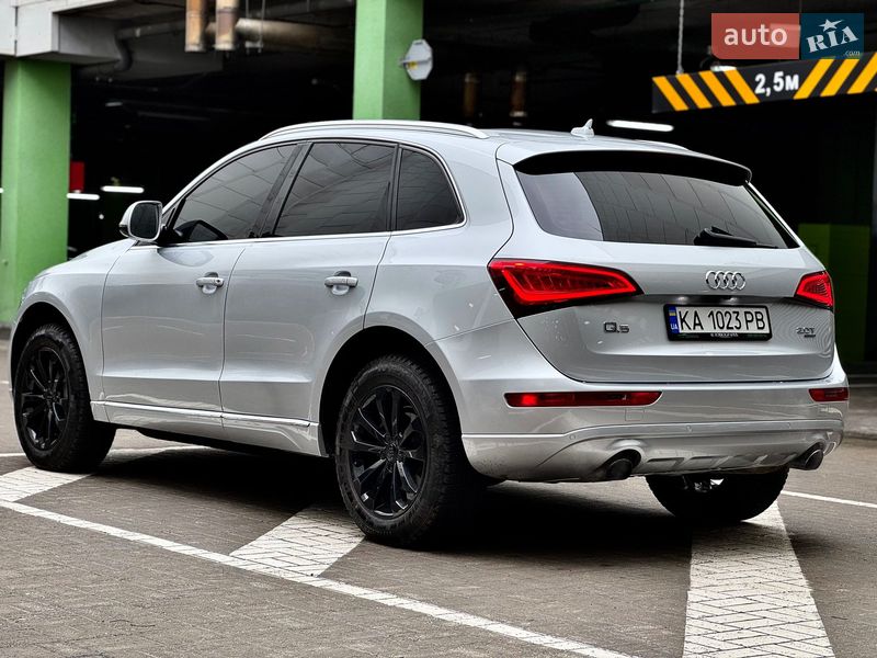 Позашляховик / Кросовер Audi Q5 2012 в Києві