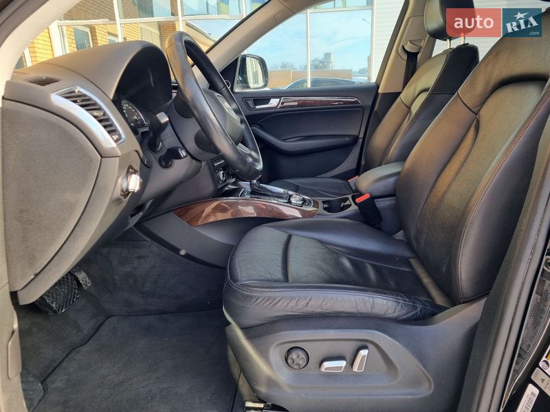Внедорожник / Кроссовер Audi Q5 2015 в Луцке