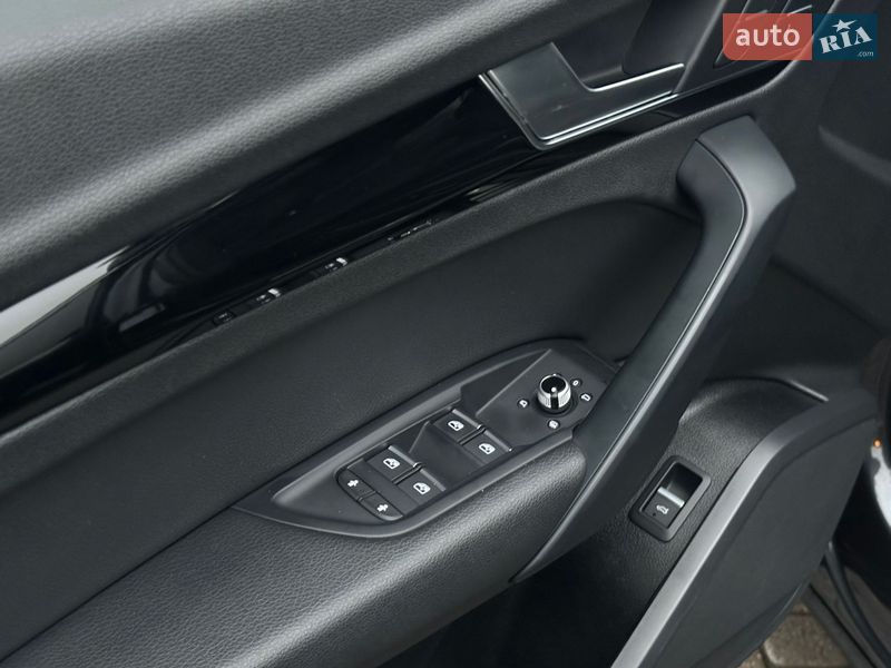 Внедорожник / Кроссовер Audi Q5 2019 в Ровно