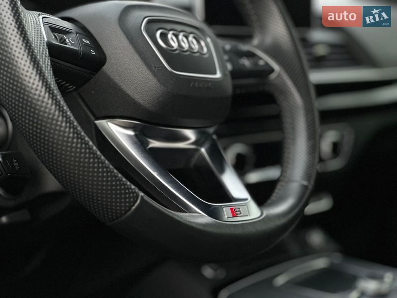 Внедорожник / Кроссовер Audi Q5 2019 в Ровно