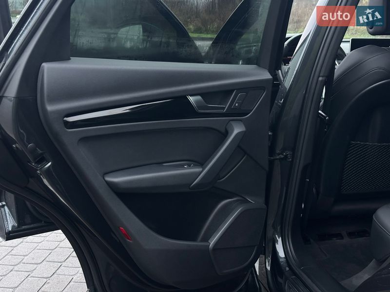 Внедорожник / Кроссовер Audi Q5 2019 в Ровно