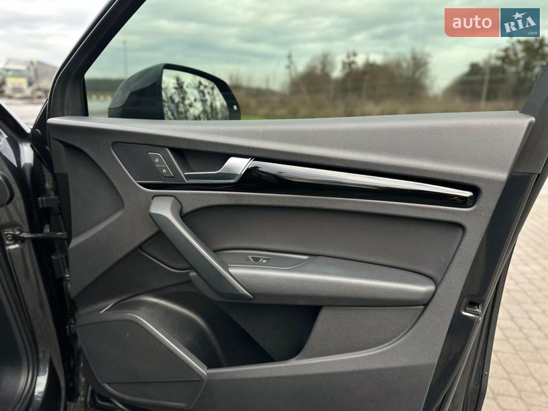 Внедорожник / Кроссовер Audi Q5 2019 в Ровно